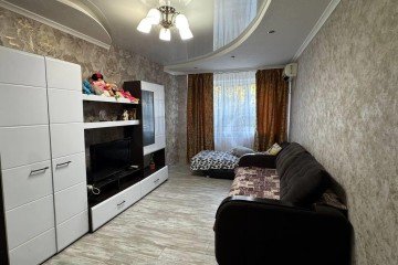 Фото №1: 3-комнатная квартира 58 м² - Краснодар, мкр. Центральный, ул. Радио, 4