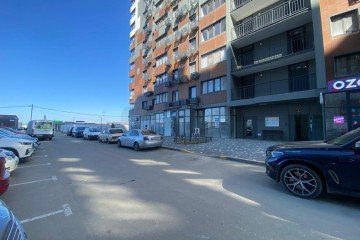 Фото №1: Торговое помещение 55 м² - Краснодар, мкр. жилой комплекс Россинский Парк, ул. Командорская, 15