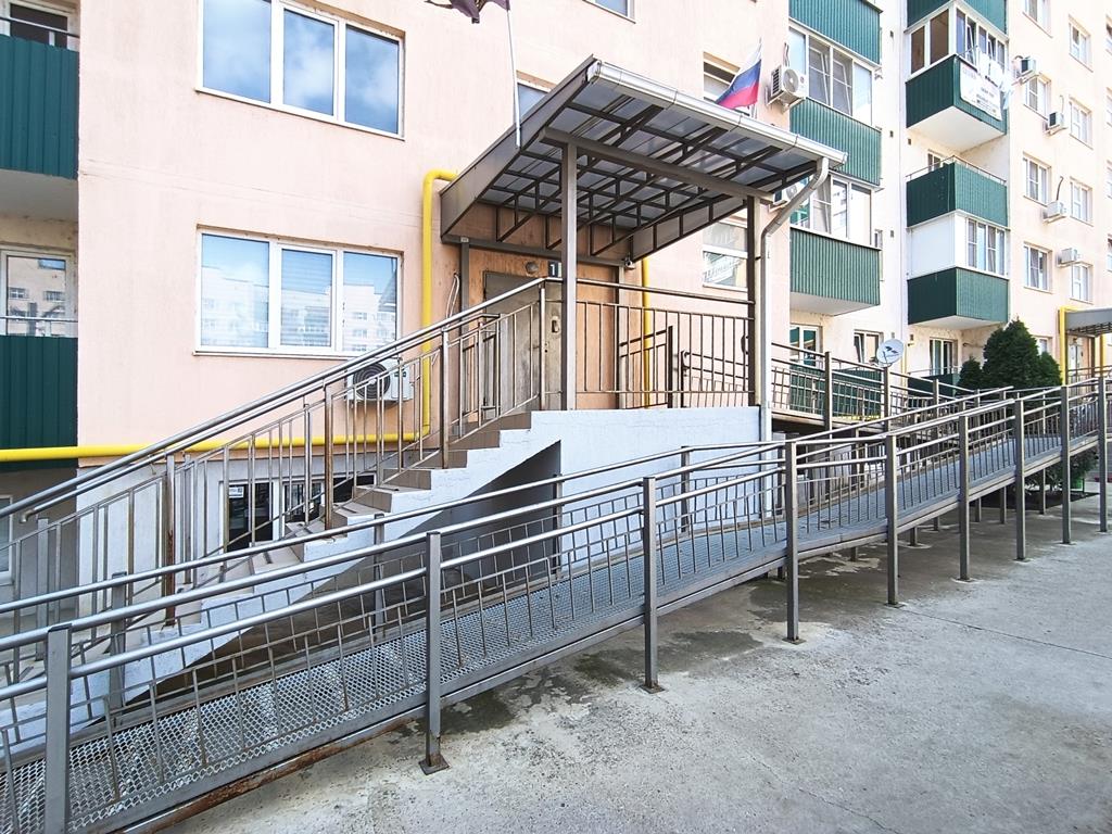 Фото №16: 2-комнатная квартира 58 м² - Яблоновский, Прикубанский внутригородской округ, Круглик, Прикубанский внутригородской округ, ст Луч, ул. Гагарина, 192к4