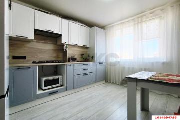 Фото №1: 2-комнатная квартира 55 м² - Яблоновский, ст Луч, ул. Гагарина, 192к4