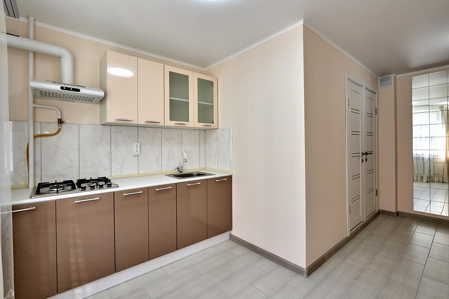 Фото №3: 2-комнатная квартира 50 м² - Краснодар, Западный внутригородской округ, мкр. Юбилейный, ул. Думенко, 12