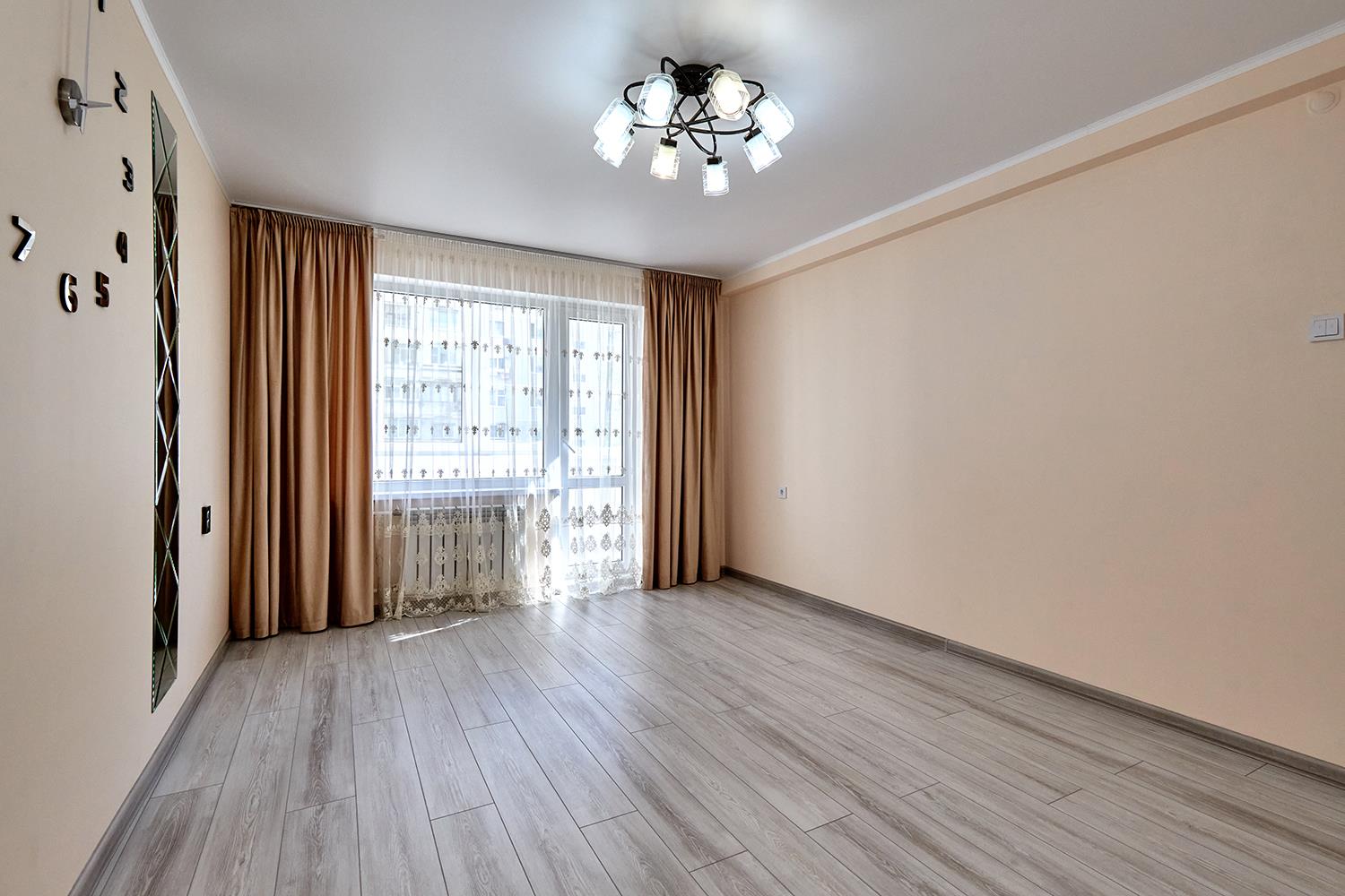 Фото №4: 2-комнатная квартира 50 м² - Краснодар, Западный внутригородской округ, мкр. Юбилейный, ул. Думенко, 12