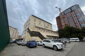 Фото №1: Офисное помещение 400 м² - Краснодар, мкр. Черёмушки, ул. Новороссийская, 102/7