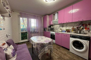 Фото №1: 3-комнатная квартира 80 м² - Краснодар, мкр. Восточно-Кругликовский, ул. имени 40-летия Победы, 99