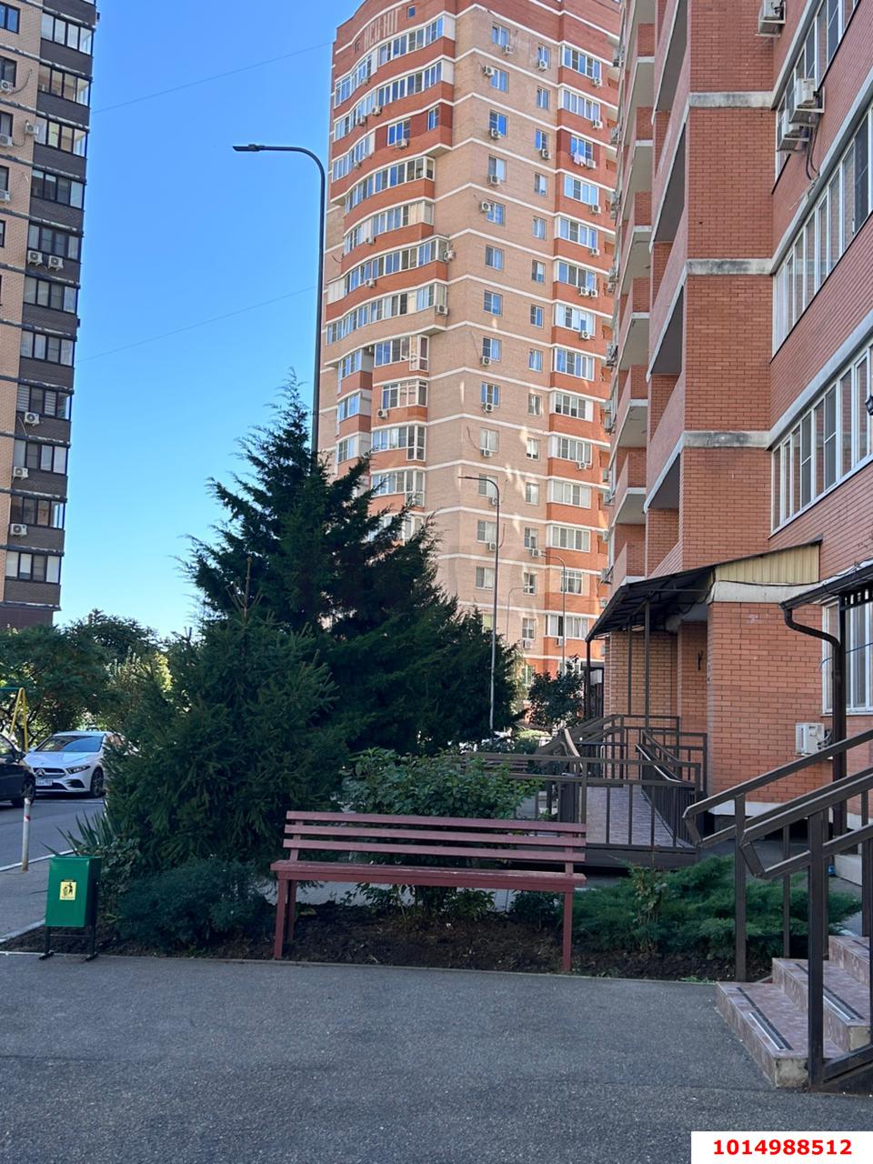 Фото №1: 1-комнатная квартира 52 м² - Краснодар, Юбилейный, ул. 70-летия Октября, 1/2