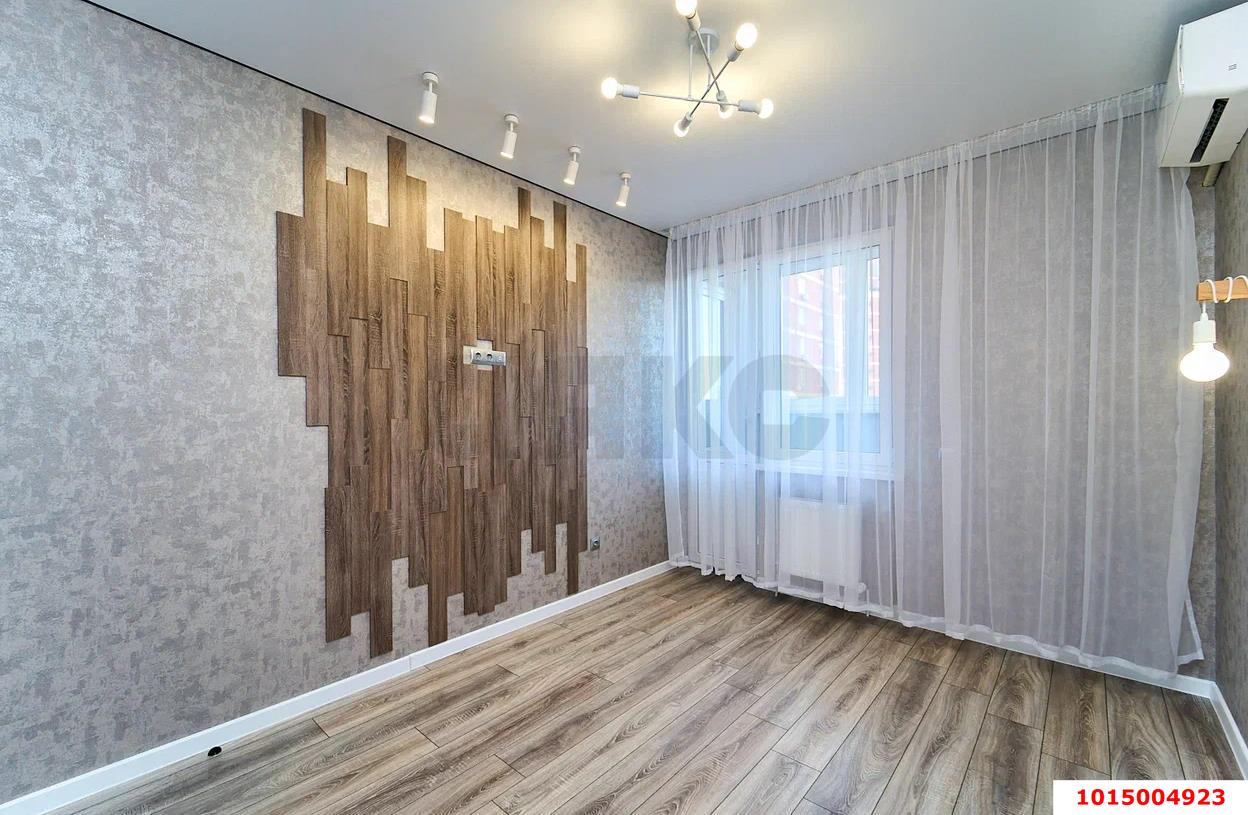 Фото №1: 1-комнатная квартира 34 м² - Краснодар, жилой комплекс Самолёт, ул. Западный Обход, 39/2к4