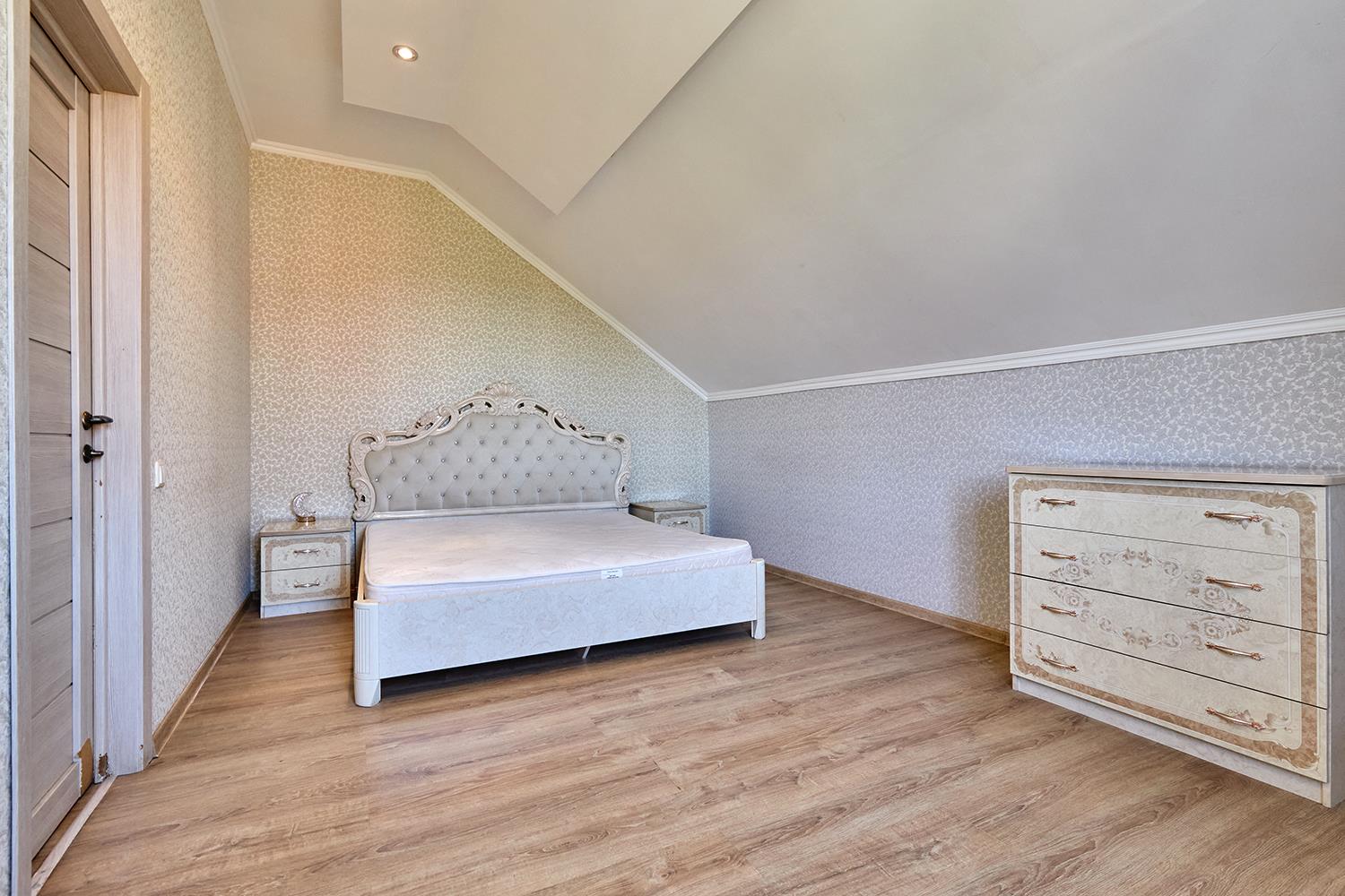 Фото №8: Дом 162 м² + 6.13 сот. - Октябрьский, Прикубанский внутригородской округ, ст Краснодарсельмаш, ул. Малая, 22