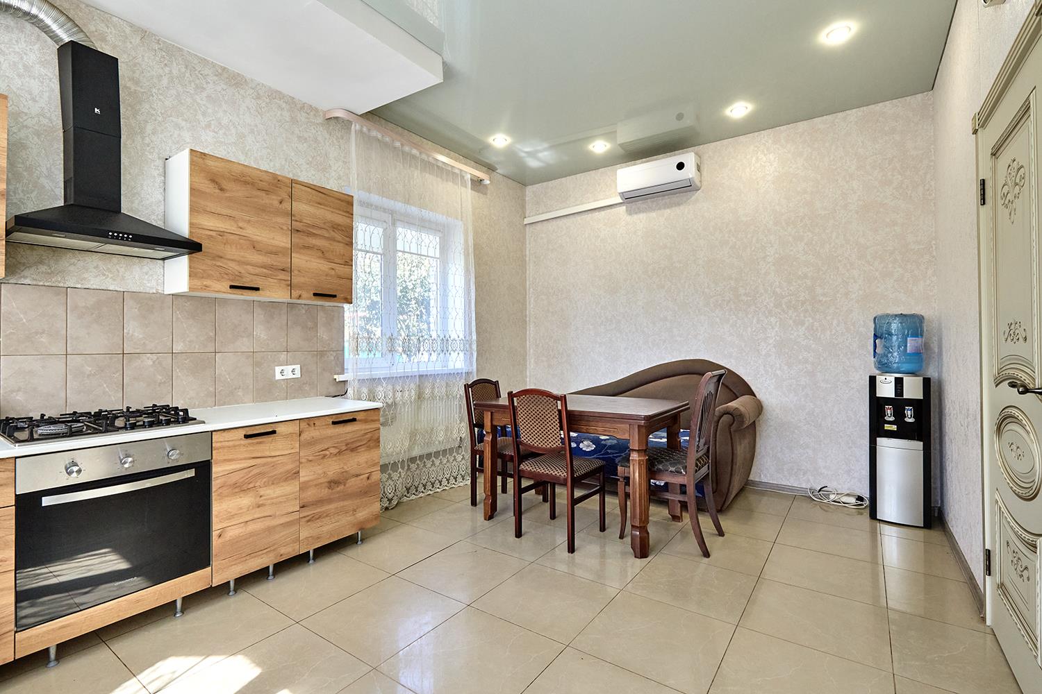 Фото №3: Дом 162 м² + 6.13 сот. - Октябрьский, Прикубанский внутригородской округ, ст Краснодарсельмаш, ул. Малая, 22