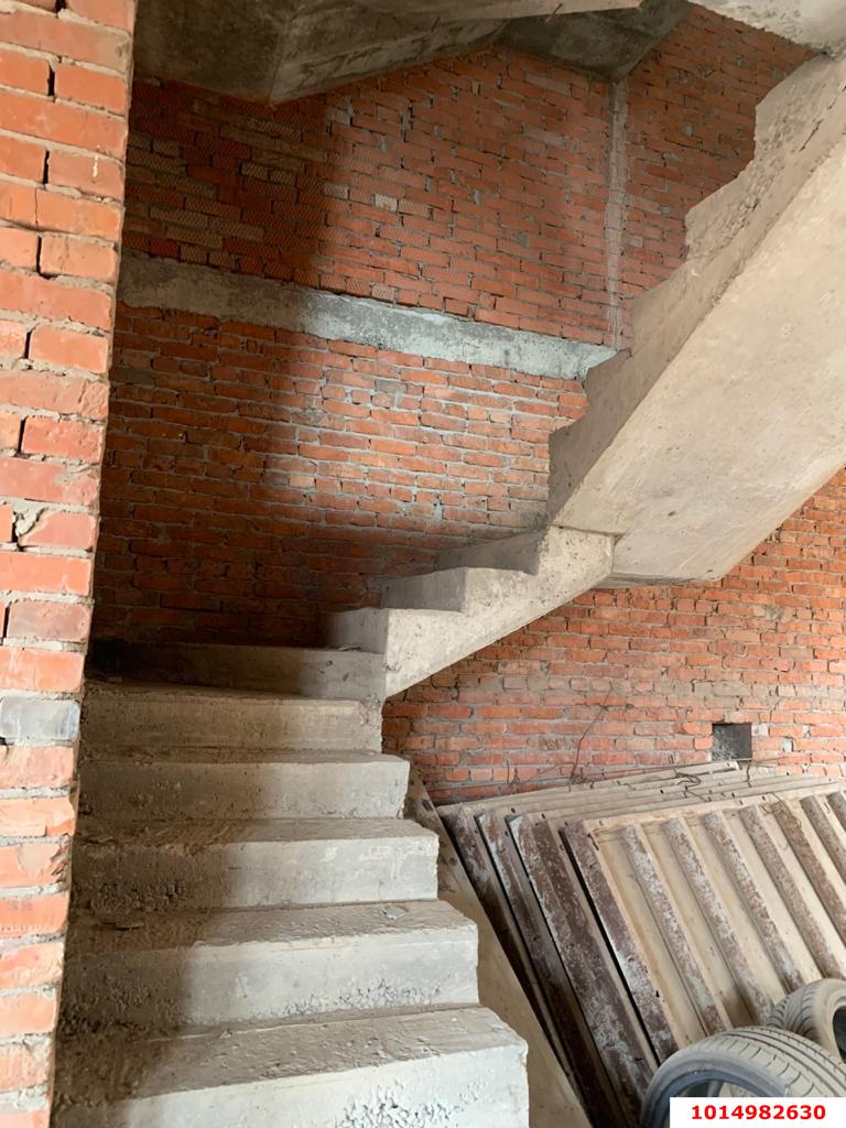 Фото №10: Дом 359 м² + 4 сот. - Краснодар, Прикубанский внутригородской округ, мкр. Плодородный-2, ул. Исакиевская, 18