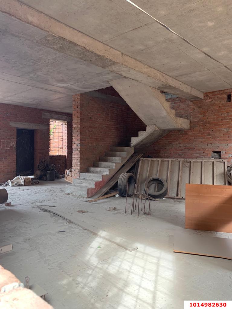 Фото №9: Дом 359 м² + 4 сот. - Краснодар, Прикубанский внутригородской округ, мкр. Плодородный-2, ул. Исакиевская, 18