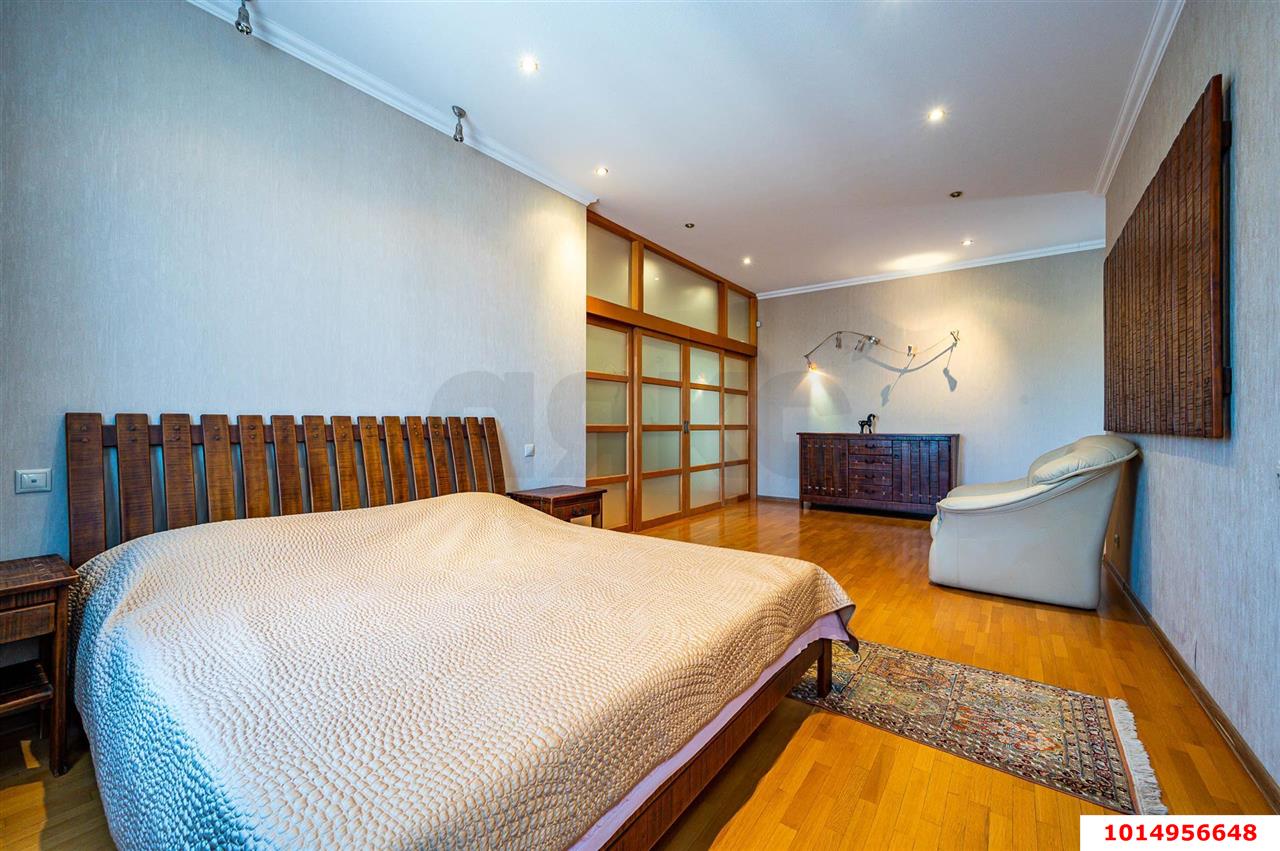 Фото №2: Дом 780 м² + 6.8 сот. - Краснодар, Завод Радиоизмерительных Приборов, ул. Эстонская