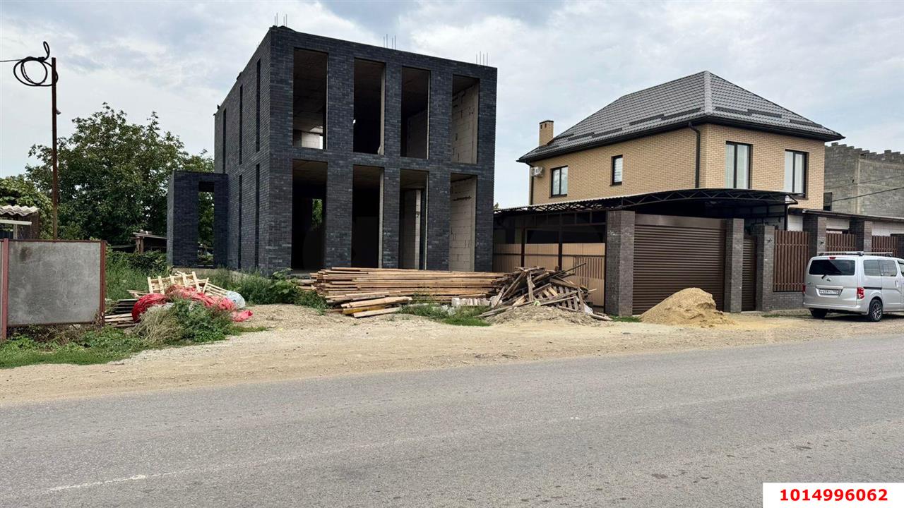 Фото №1: Дом 200 м² + 3 сот. - Краснодар, Прикубанский внутригородской округ, Сады Калинина, ст Лесник, ул. Народная