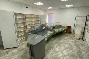 Фото №3: Торговое помещение 30 м² - Краснодар, мкр. Центральный, ул. имени Максима Горького, 219