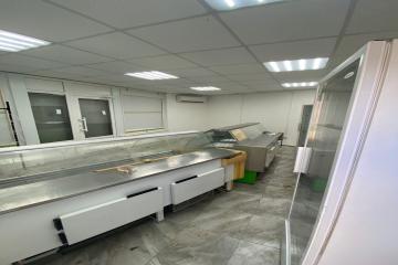 Фото №2: Коммерция 30 м² - Краснодар, мкр. Центральный, ул. имени Максима Горького, 219