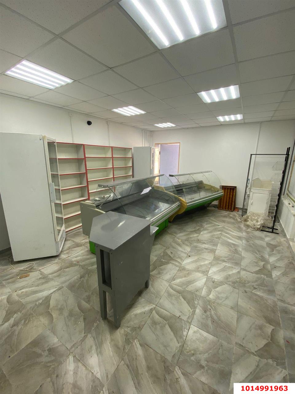 Фото №3: Торговое помещение 30 м² - Краснодар, Центральный, ул. имени Максима Горького, 219