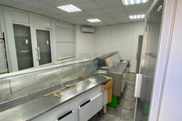 Фото №2: Торговое помещение 30 м² - Краснодар, мкр. Центральный, ул. имени Максима Горького, 219