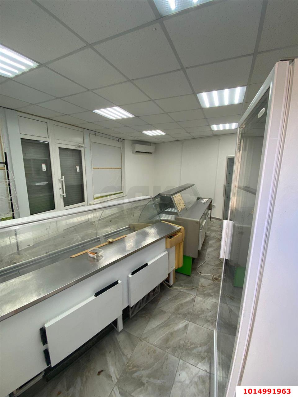 Фото №2: Торговое помещение 30 м² - Краснодар, Центральный, ул. имени Максима Горького, 219