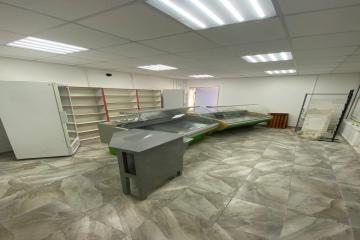 Фото №3: Коммерция 30 м² - Краснодар, мкр. Центральный, ул. имени Максима Горького, 219