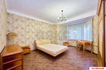 Фото №1: 3-комнатная квартира 101 м² - Краснодар, мкр. Центральный, ул. Захарова, 43