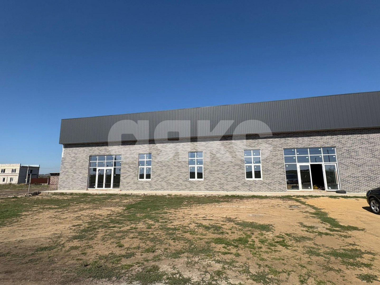 Фото №2: Коммерция 512 м² - Крым, ул. Маршала Жукова, 3