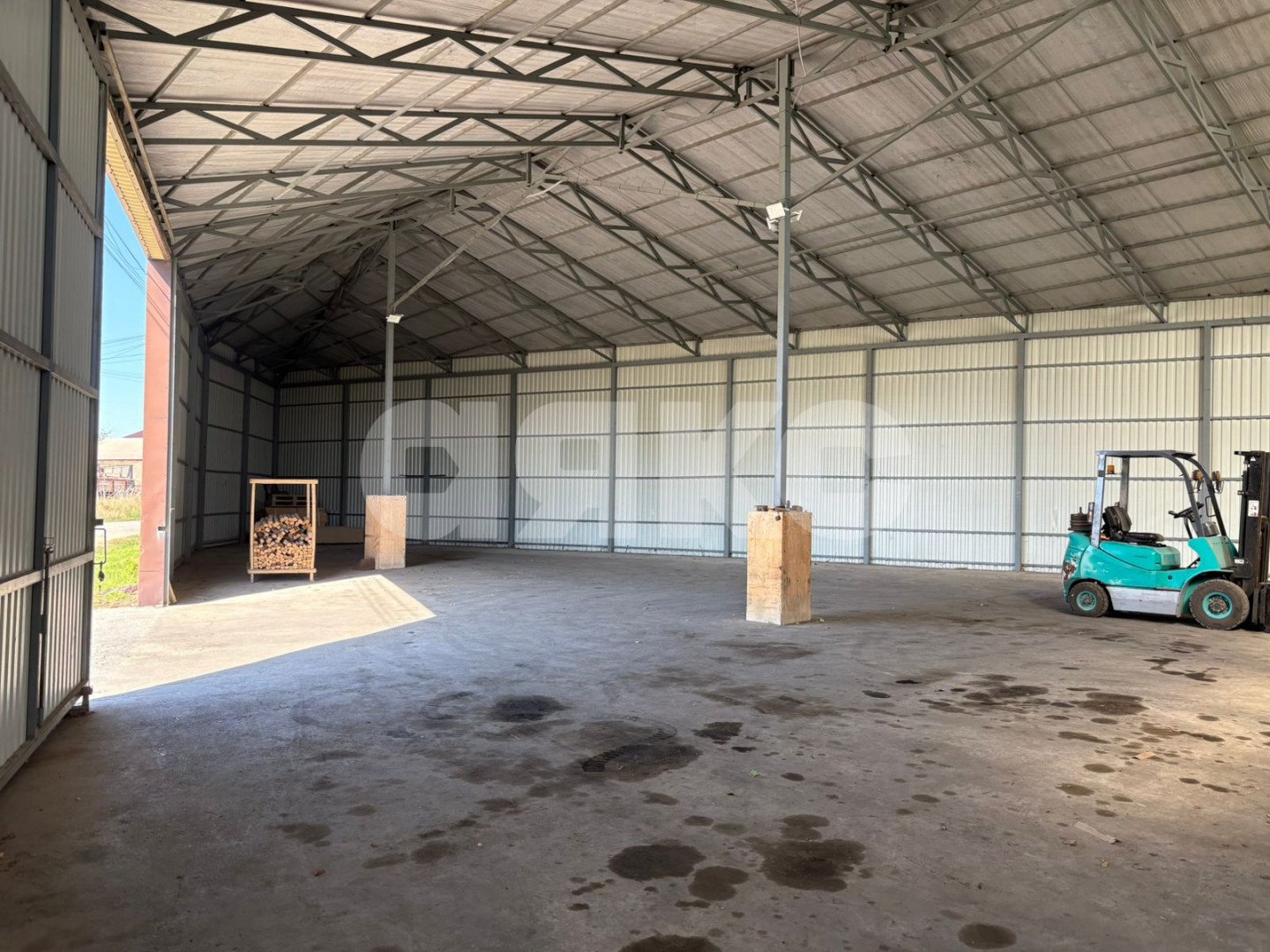 Фото №8: Коммерция 320 м² - Чалтырь, ул. Энергетиков, 3