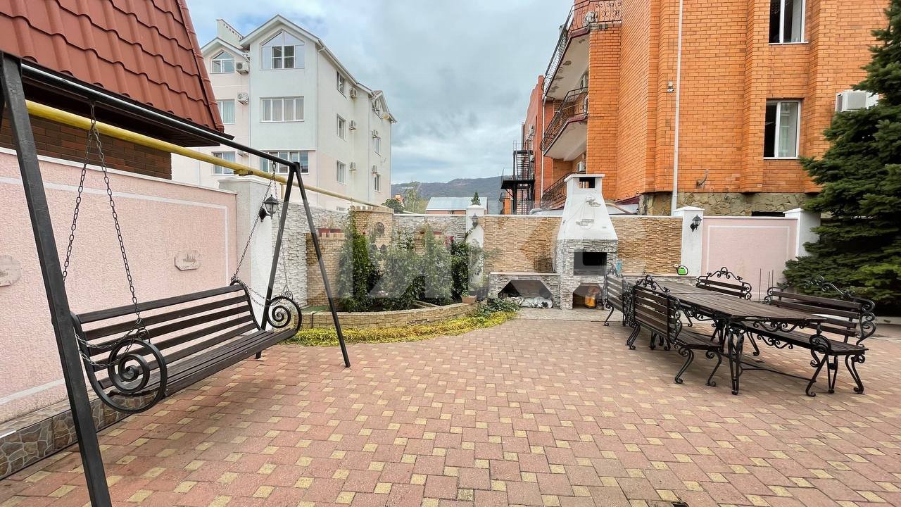 Фото №14: 3-комнатная квартира 92 м² - Геленджик, пер. Первомайский, 10