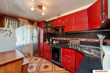 Фото №1: 3-комнатная квартира 58 м² - Краснодар, мкр. Центральный, ул. Севастопольская, 9