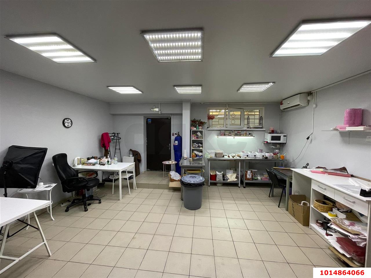 Фото №2: Торговое помещение 39 м² - Краснодар, имени Петра Метальникова, ул. Петра Метальникова, 7