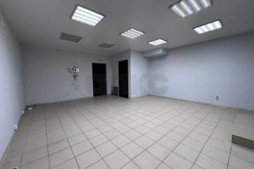 Фото №3: Торговое помещение 39 м² - Краснодар, мкр. имени Петра Метальникова, ул. Петра Метальникова, 7