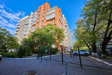 Фото №1: 3-комнатная квартира 118 м² - Краснодар, мкр. Западный внутригородской округ, ул. Одесская, 26/3