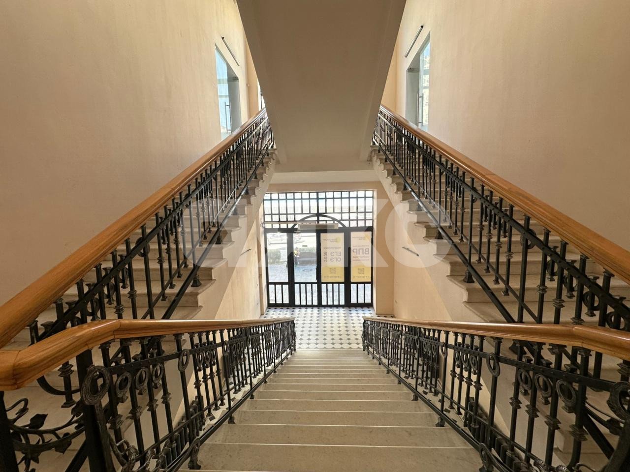 Фото №2: Коммерция 265 м² - Ростов-на-Дону, Ленинский, ул. Большая Садовая, 76