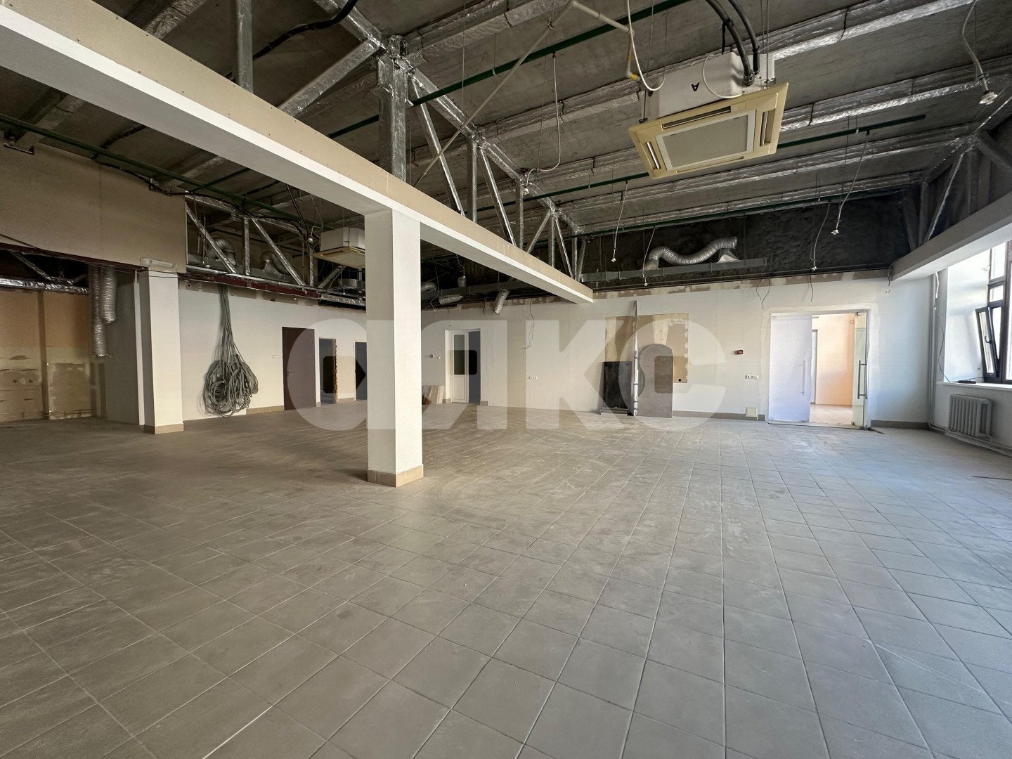 Фото №10: Коммерция 458 м² - Ростов-на-Дону, Ленинский, ул. Большая Садовая, 76