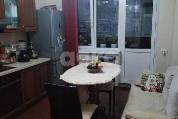 Фото №1: 1-комнатная квартира 61 м² - Ростов-на-Дону, р. Кировский, ул. Варфоломеева, 265