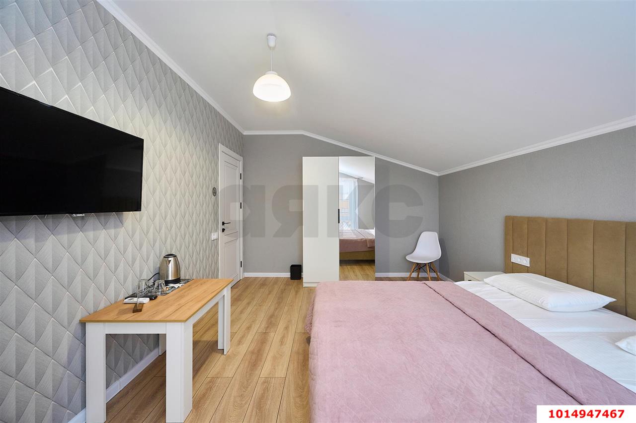 Фото №18: Дом 300 м² + 4.7 сот. - Краснодар, Пашковский, мкр. Карасунский внутригородской округ, ул. Ярославского, 22