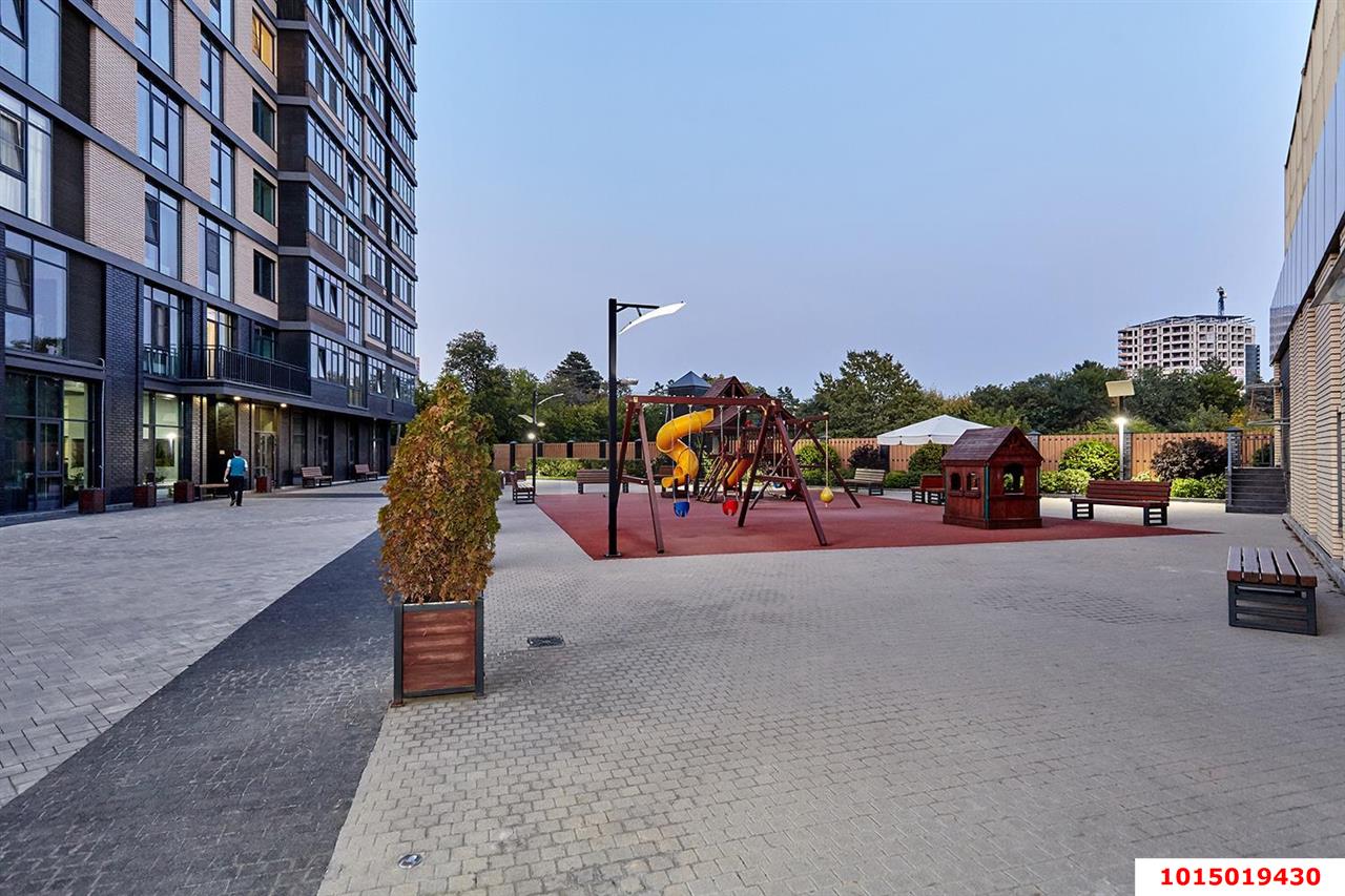 Фото №3: 2-комнатная квартира 100 м² - Краснодар, Центральный внутригородской округ, Завод Измерительных Приборов, мкр. ЖК Сказка, ул. имени 40-летия Победы, 15