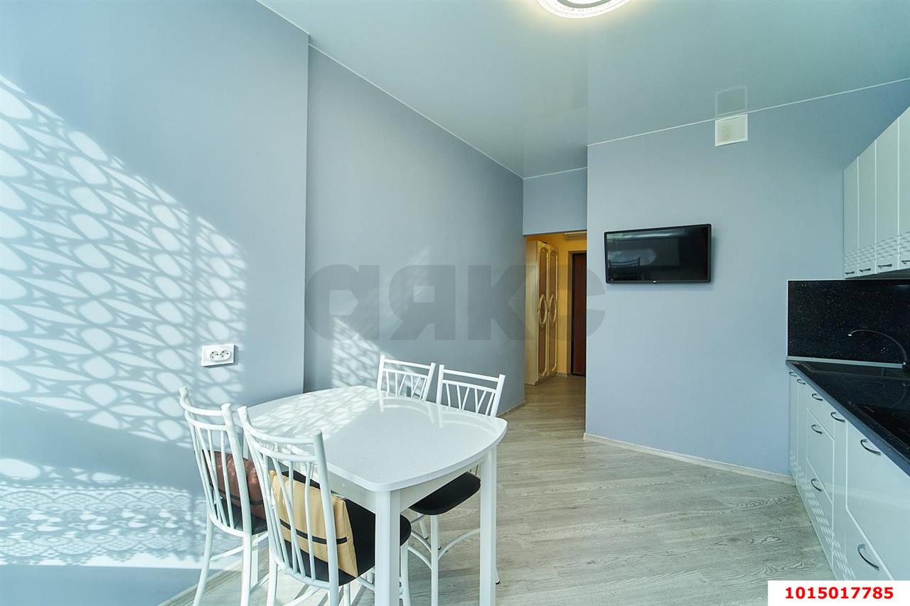 Фото №3: 1-комнатная квартира 30 м² - Краснодар, ЖК Рекорд, ул. Новороссийская, 90/2к1