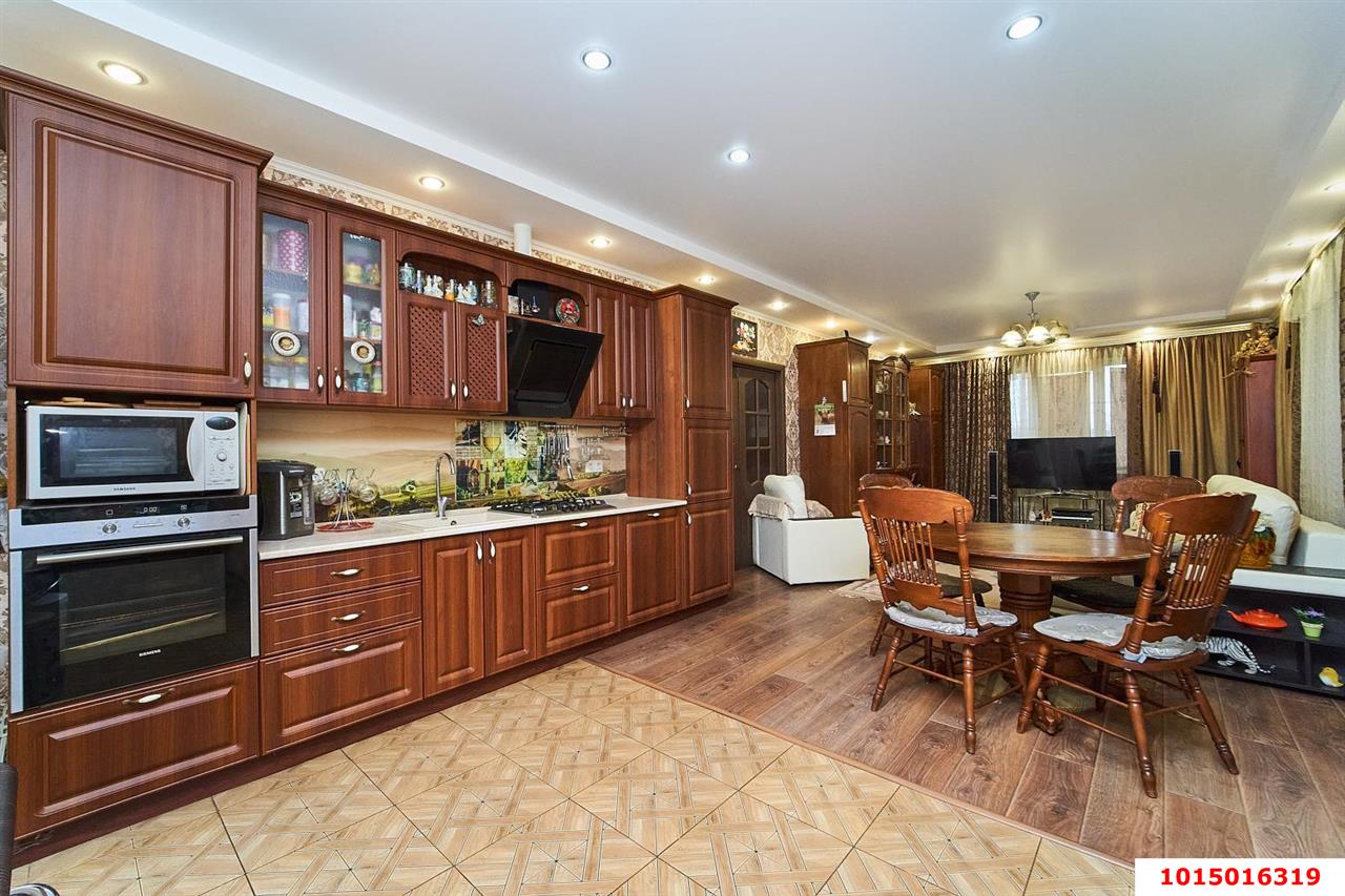 Фото №1: Дом 114 м² + 4 сот. - Российский, Прикубанский внутригородской округ, ул. имени Академика Сахарова, 55