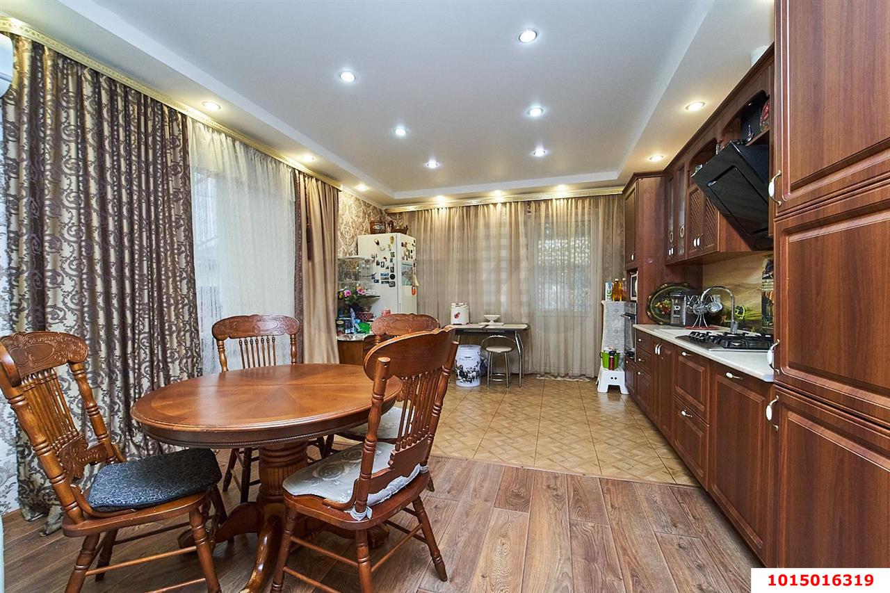 Фото №5: Дом 114 м² + 4 сот. - Российский, Прикубанский внутригородской округ, ул. имени Академика Сахарова, 55