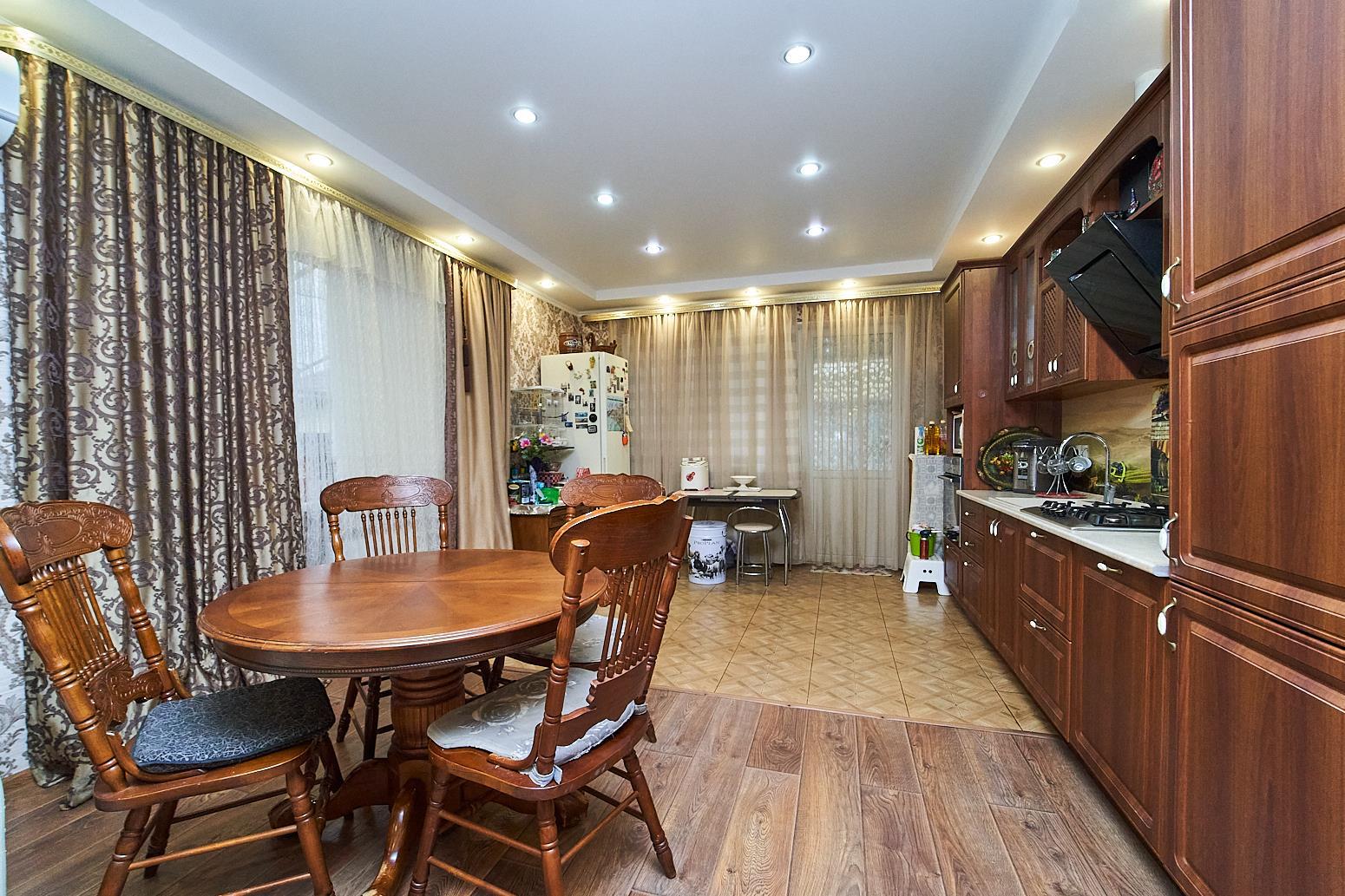 Фото №5: Дом 114 м² + 4 сот. - Российский, мкр. Прикубанский внутригородской округ, ул. имени Академика Сахарова, 55