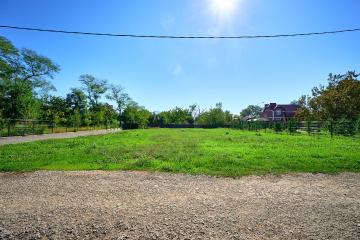 Фото №1: Земельный участок 4 сот. - Виктория, мкр. Прикубанский внутригородской округ, ул. Карьерная, 1