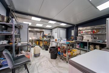 Фото №3: Коммерция 250 м² - Краснодар, мкр. Западный внутригородской округ, ул. Бабушкина, 211