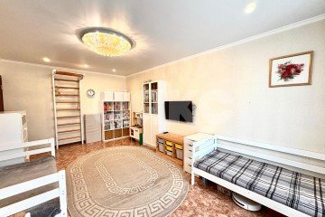 Фото №2: 2-комнатная квартира 52 м² - Нижнекамск, мкр. 34-й, ул. Рифката Гайнуллина, 20