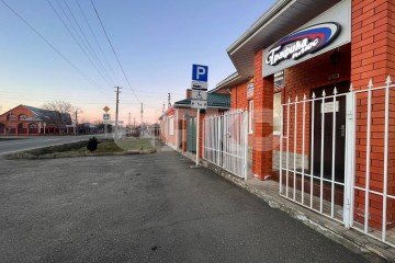 Фото №1: Коммерция 207 м² - Майкоп, мкр. Центр, ул. Адыгейская, 70