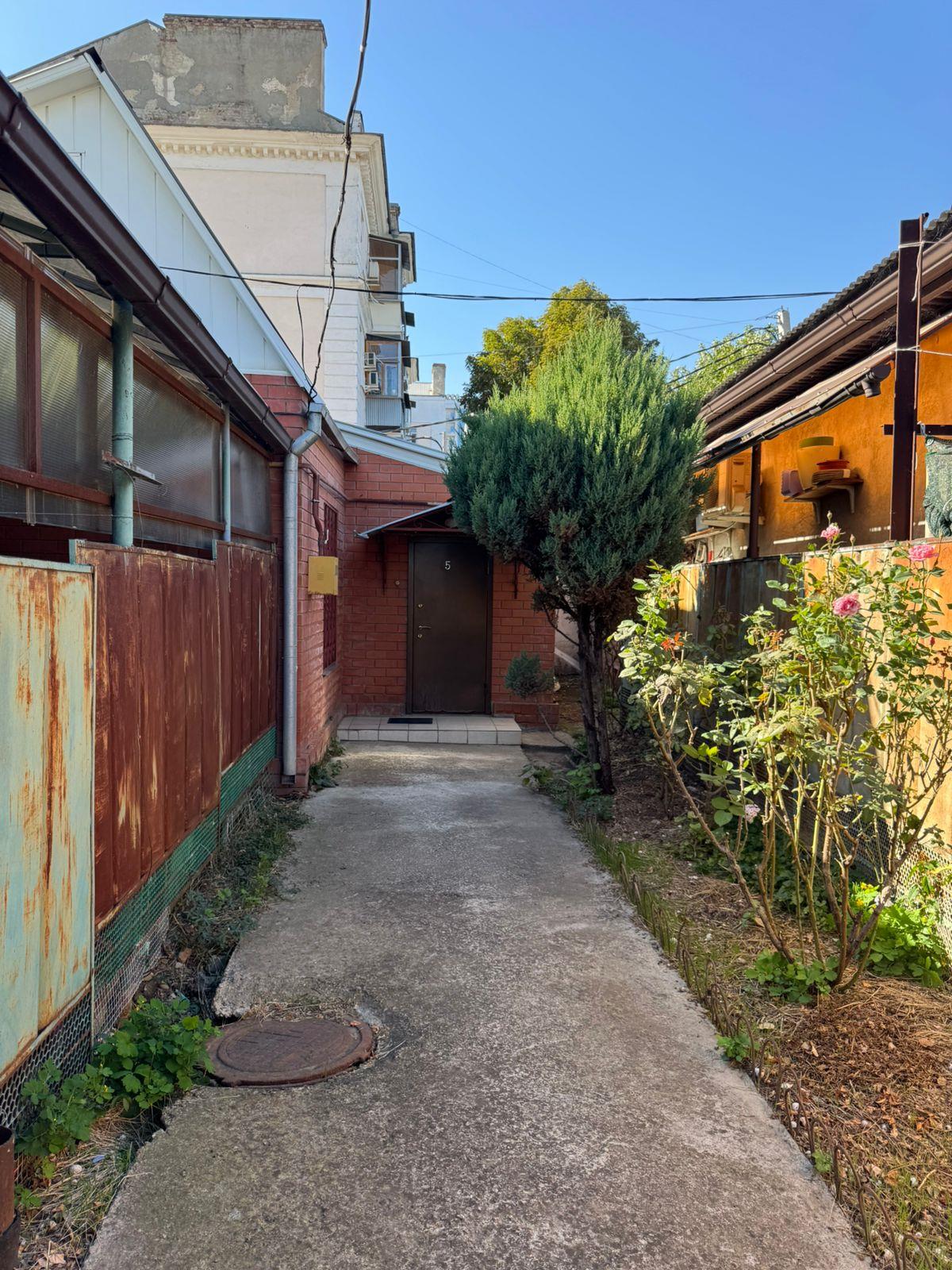 Фото №10: 2-комнатная квартира 50 м² - Краснодар, Центральный внутригородской округ, мкр. Центральный, ул. Гоголя, 93