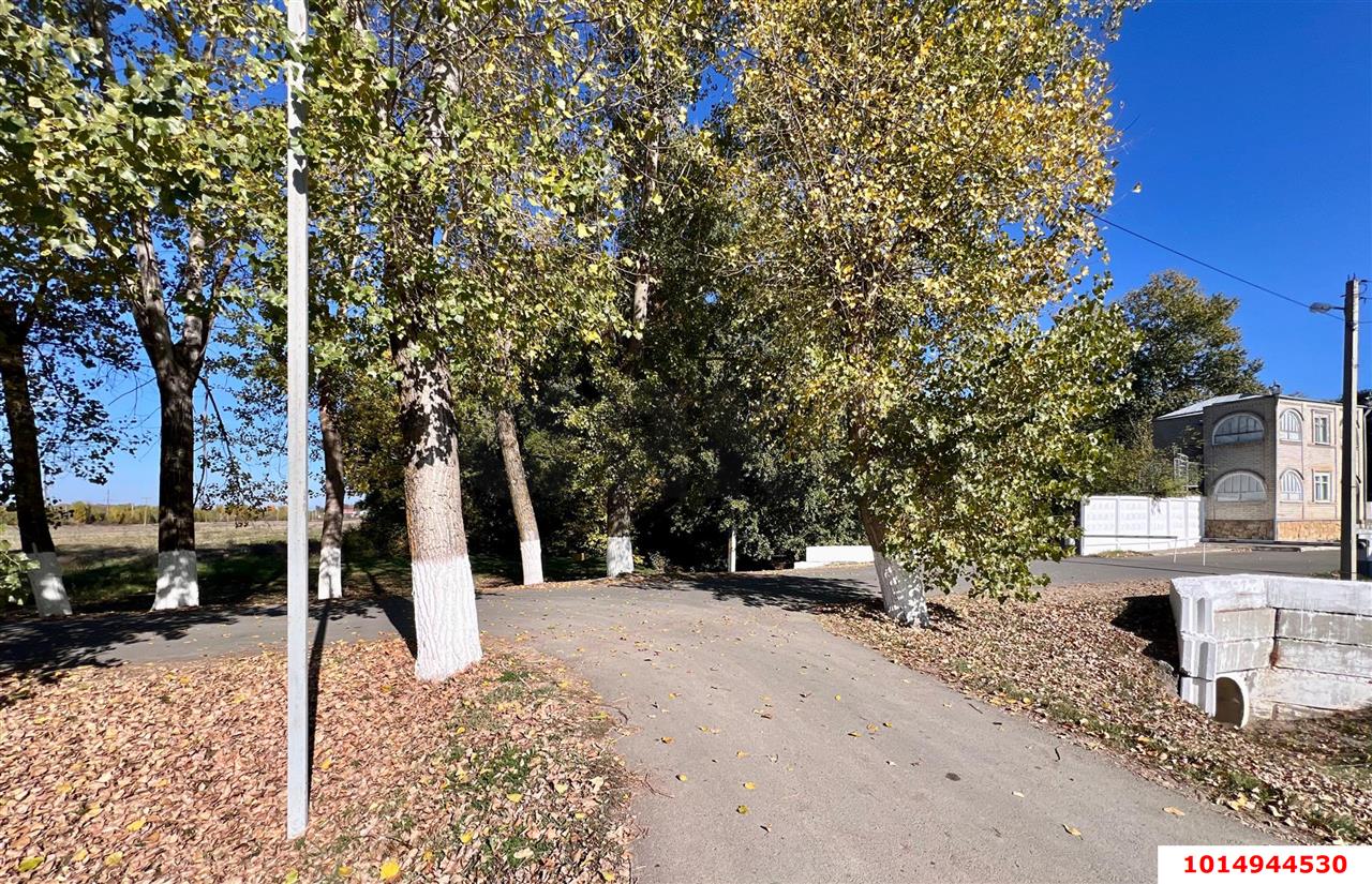 Фото №13: Коммерческая земля 21 сот. - Азовская, ул. Набережная