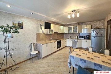 Фото №3: 3-комнатная квартира 82 м² - Краснодар, мкр. Завод Измерительных Приборов, ул. имени 40-летия Победы, 33/5