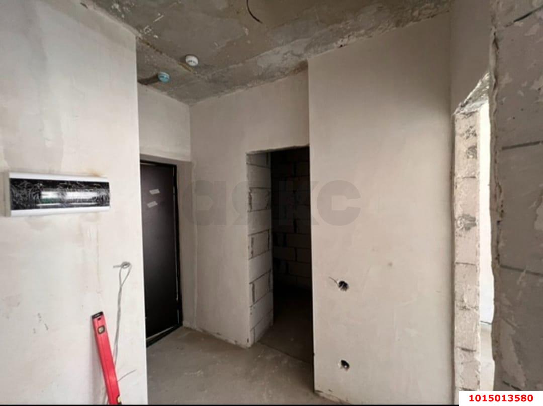 Фото №10: 1-комнатная квартира 36 м² - Краснодар, имени Петра Метальникова, ул. Петра Метальникова, 38