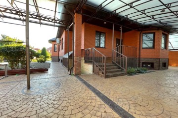 Фото №1: Дом 301 м² - Знаменский, мкр. Карасунский внутригородской округ, ул. Трактовая, 4