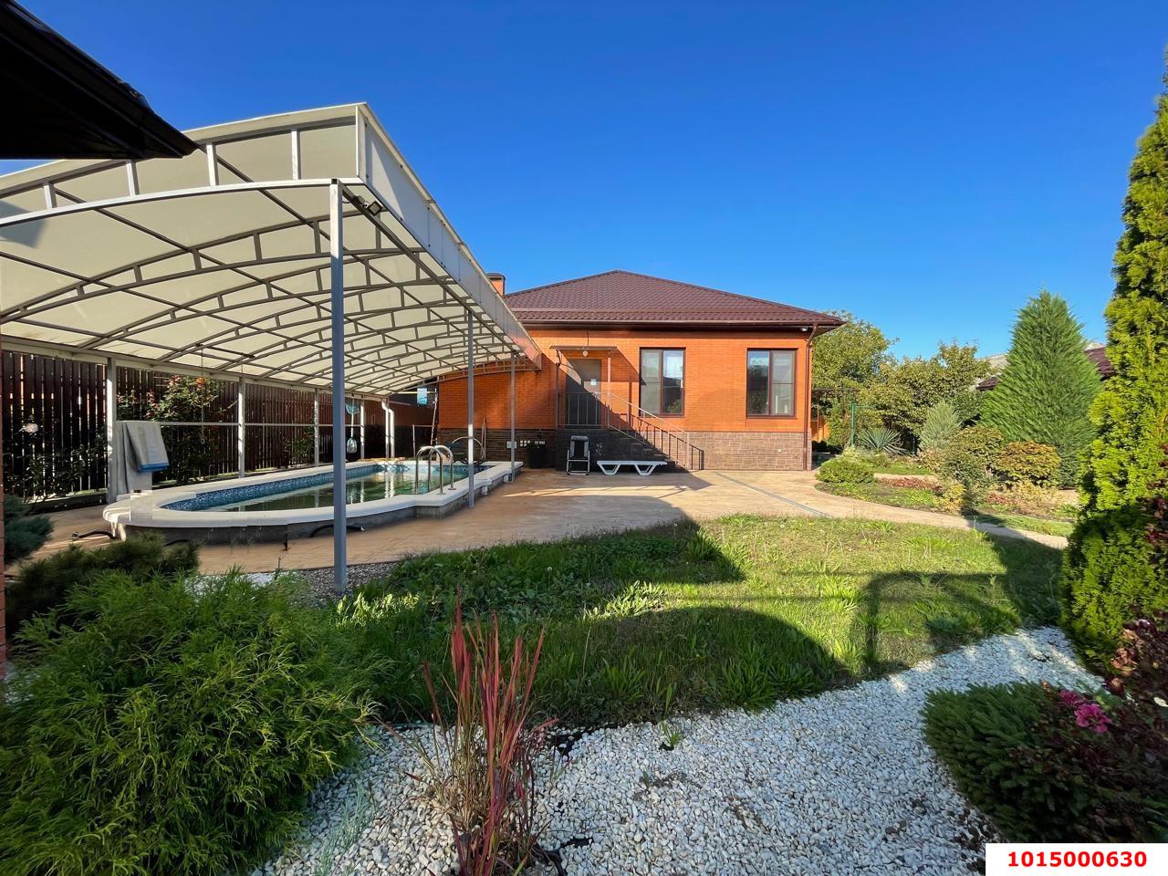 Фото №2: Дом 301 м² + 12 сот. - Знаменский, Карасунский внутригородской округ, ул. Трактовая, 4