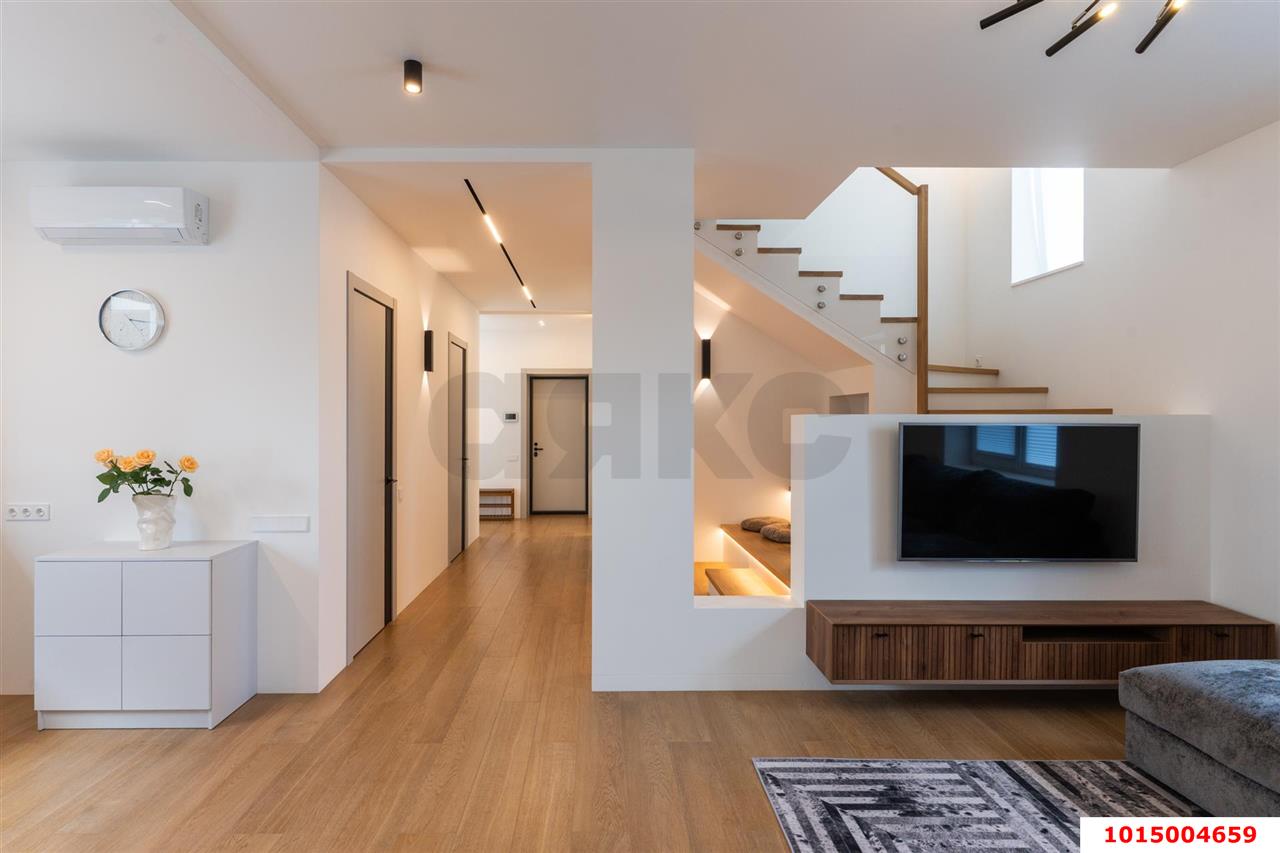 Фото №23: Дом 182 м² + 4.6 сот. - Геленджик, ул. Розы Люксембург, 46